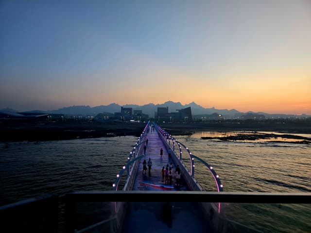 黄岛-深蓝之光